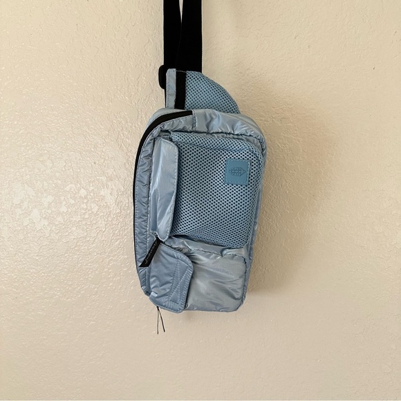 New Free People Courtside Cargo Sling Fanny waist bag - Picture 3 of 12